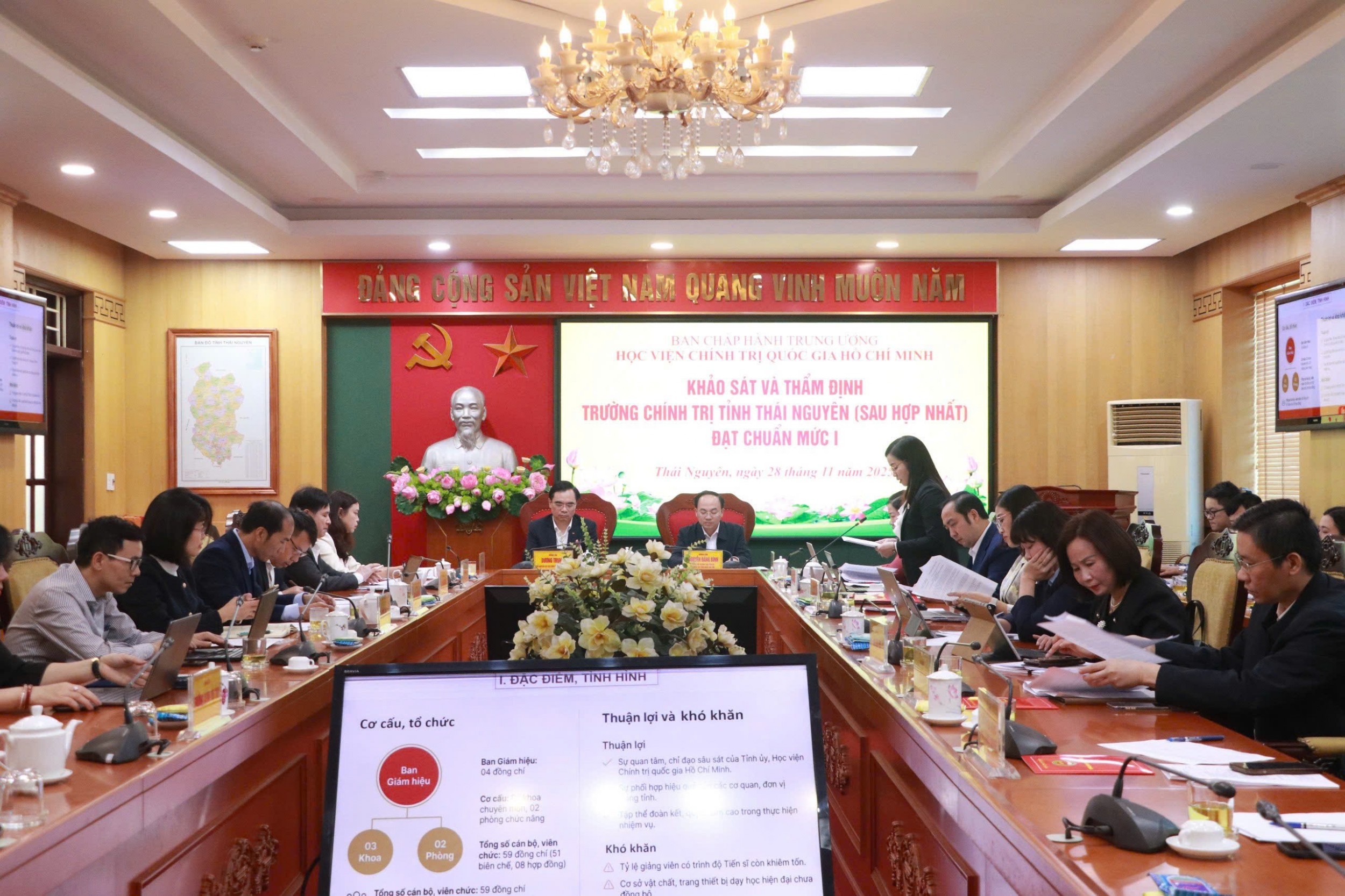 z7272854719582 149fad3c498636df2ae37d0d12ce437a